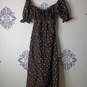 Milkmaid Slit Floral Dress 🎀🛍️