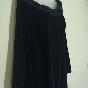 BEAUTIFUL VELVET BLACK LONG GOWN