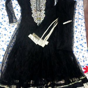 Enthenic Long Black Gown With Dupatta Set For Wome