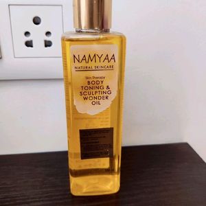 Namyaa Body Toning And Sculpting Wonder Oil