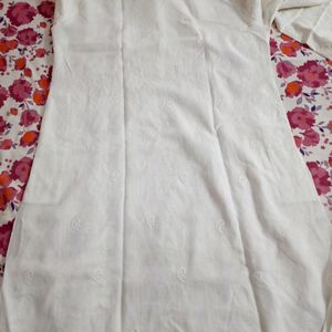 Men White Chikankari Kurta 3