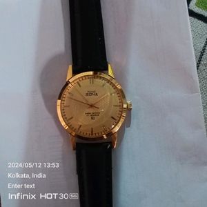 hmt Sona Hand Winding Mechanical Golden Watch