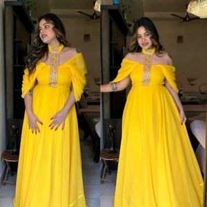 New Bollywood Stayle Beautiful Gown Dress Ne