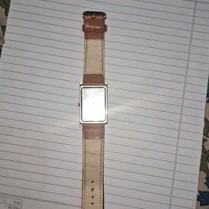 wrist watch witnout battery or cell