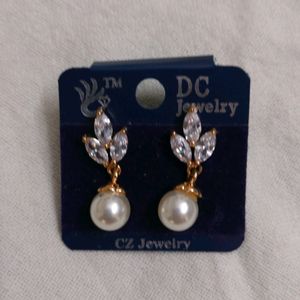 White Pearl Earrings