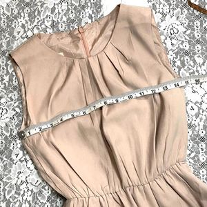 Refill Dusty Pink Coloured Dress With Zip Closure.