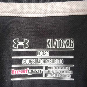 Black Under Armour imported t-shirt (Honduras)