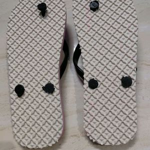 Pack Of 2 Women's Slippers..