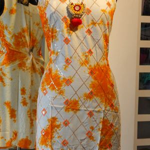 Sleevless Kurti