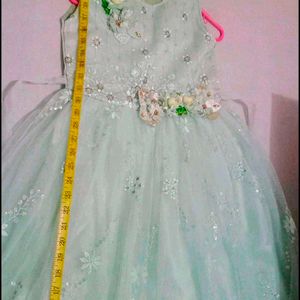 🎊Gown For Kids 🎊