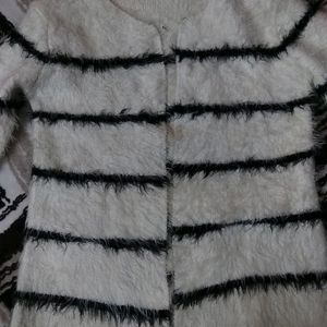 Beautiful Woolen Shrug