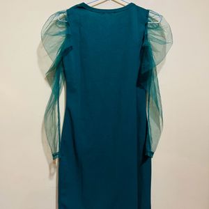 Fresh New Mini Dress With Net Sleeves