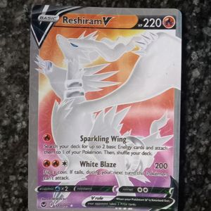 Pokemon Card(reshiram V)