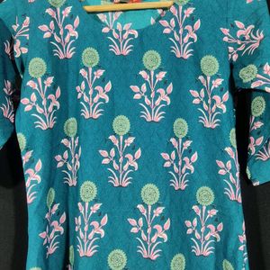 Deep Turquoise Floral Printed Kurti (Women)