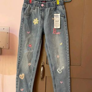 Girls Denim Jeans With Embroidary, 7-8 Yrs