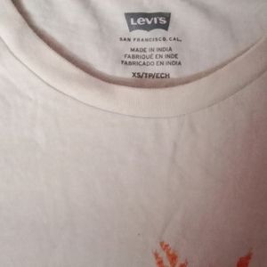 Levi's Basic Baby Tee🎀 (T-shirt)