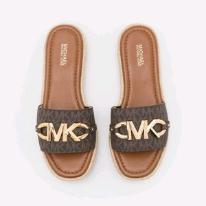 MK Flats