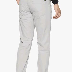 UrbanRanger Grey solid Slim Fit Casual Pant