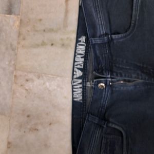 like new man's jeans 34inches length 39cm