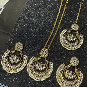 Jewellery Set With Maang Tikka