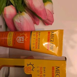 Meglow Day Essence Sunscreen Lotion