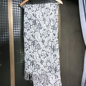 Polka Dot & White N Black Stole