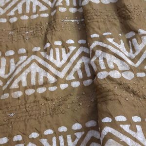 Pure Reyon Cotton Batik Print With Thread Work