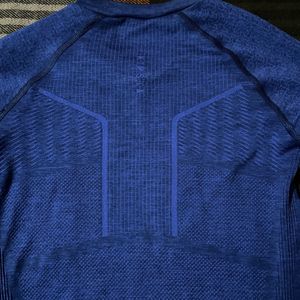 Decathlon compression full sleeve tshirt