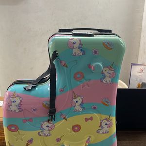 L Shaped Unicorn Trolly Bag Damge