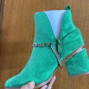 Green Chain  Boots Size 36