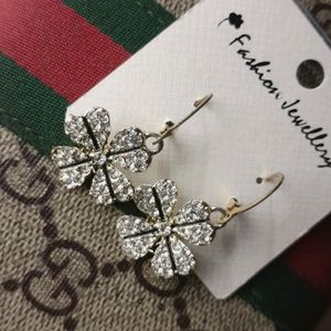 Earring (LUCKY Four Leaf Clover)