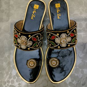 All Sizes Beautiful Embroidered Flats On Sale🎉🎉