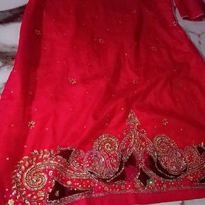 Bhut Khubsurat Silk Suit