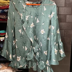 Max Light Green Ruffel Tunic