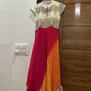 Selling an Elegant Multi Color Kurti In Chiffon