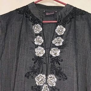 Branded Kurti Wit Beautiful Work  Like New