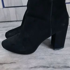 BLACK PARTY BOOTS