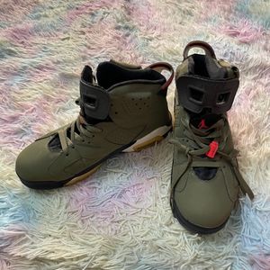 Air jordan Retro travis (copy)