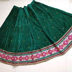 💥🆕️ Semi-Stitched Velvet Lehenga