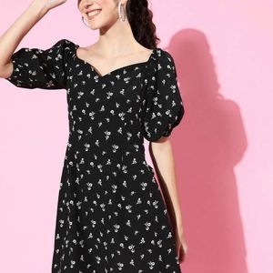 Charming Black Floral Puff Sleeve Dress