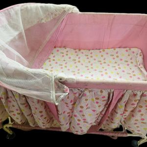 Foldable Baby Cradle