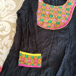 Women Black Kurta