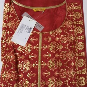 Red Colour Rhubarb Floral Print Kurta - XL Size