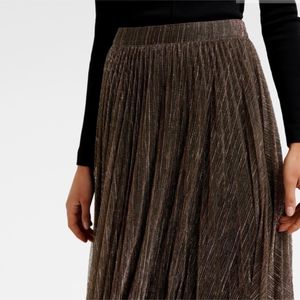 Forever New Jenny Pleated Plisse Skirt