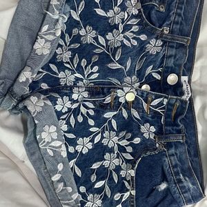 Embroidery Bohemian Shorts