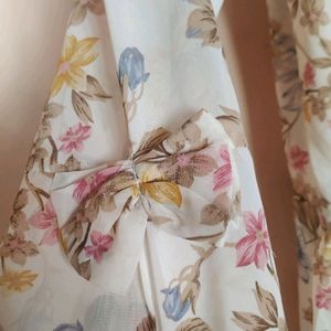 Beautiful Flower Print Dress 🦋