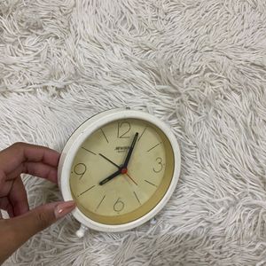 Table clock