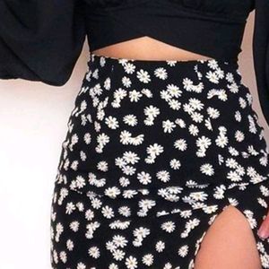 Set Of 02 Puffed Sleeve Black Crop Top & Skirt