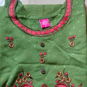 Embroidery Kurta 💚