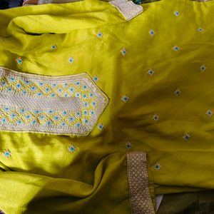 Beautiful Kurti Pant Dupatta Set